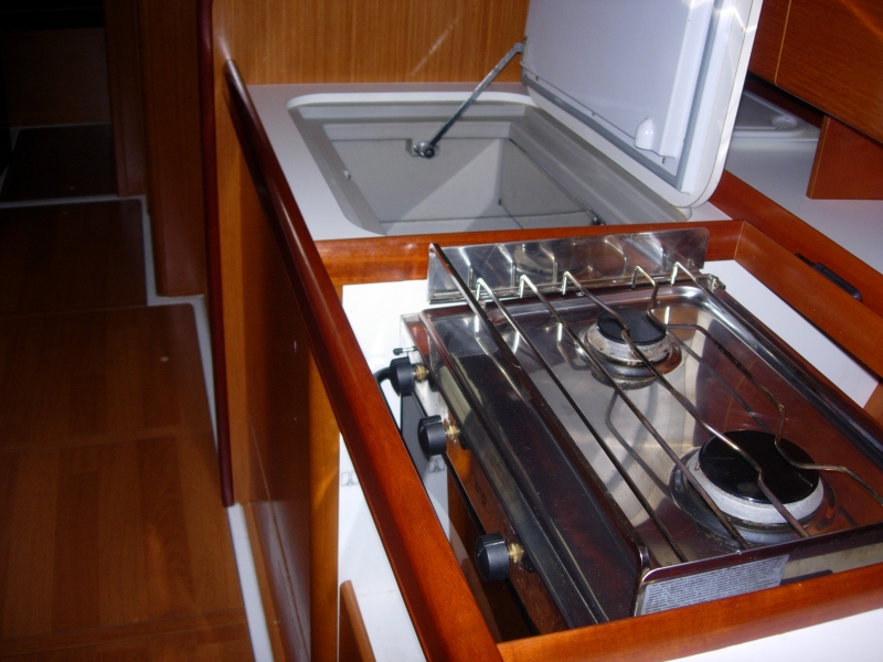 Photo:  Cyclades 50.4