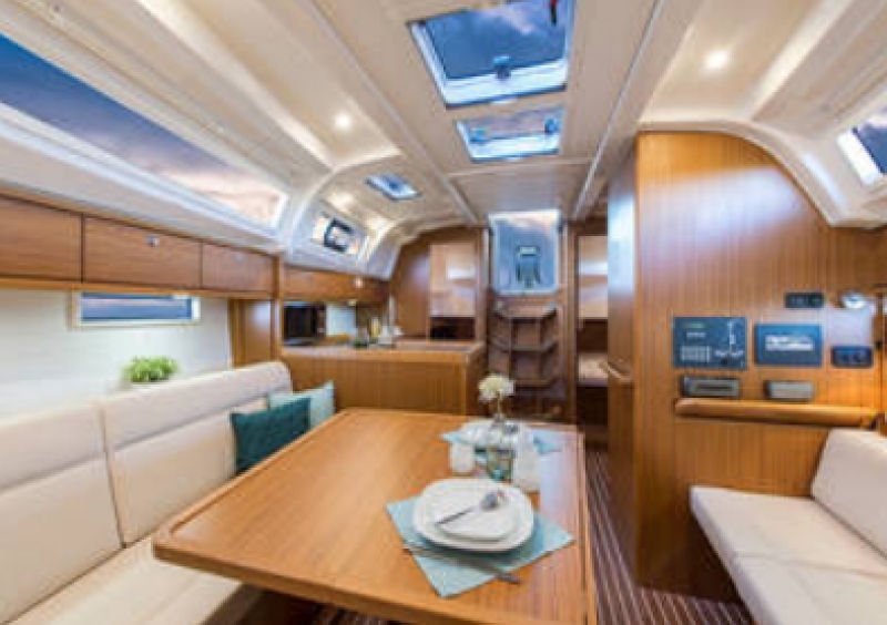 Photo:  Bavaria Cruiser 37