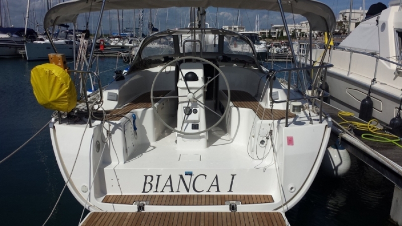 Photo:  Bavaria Cruiser 33