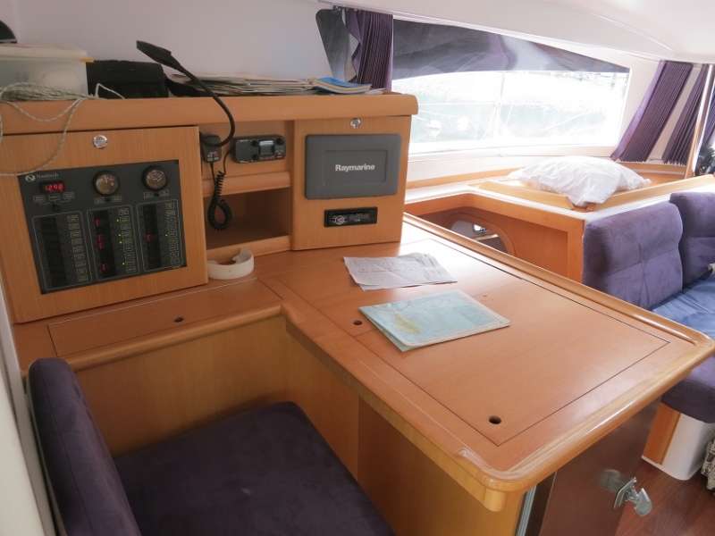 Photo:  Nautitech 441