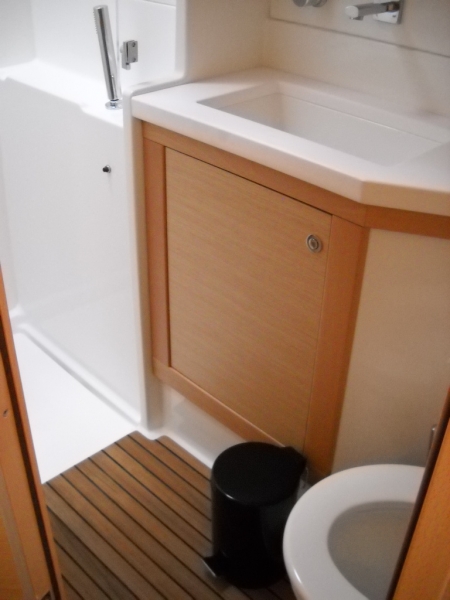 Photo:  Lagoon 450