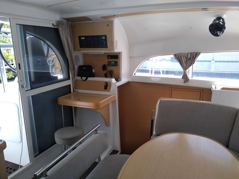 Photo:  Lagoon 380 S2