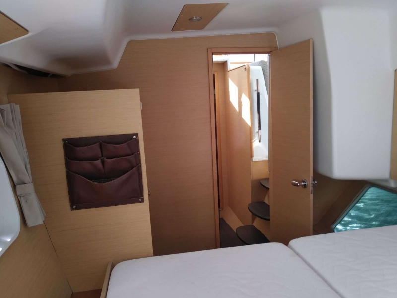 Photo:  Lagoon 380 S2