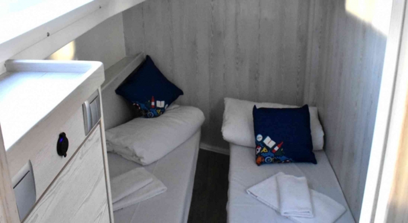 Photo:  Horizon 5 (Premier)