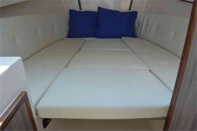 Photo:  Sloep Cabin 750