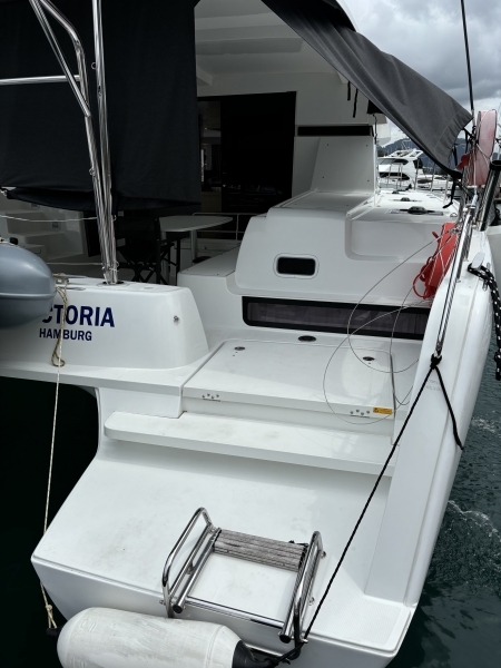 Photo:  Lagoon 42 (Gen. & A/C)