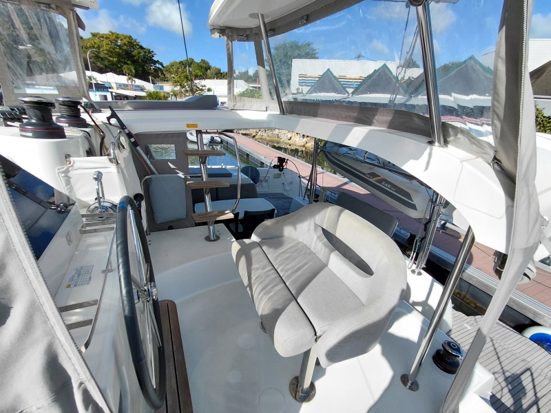 Photo:  Lagoon 42 Gen, A/C, Waterm.