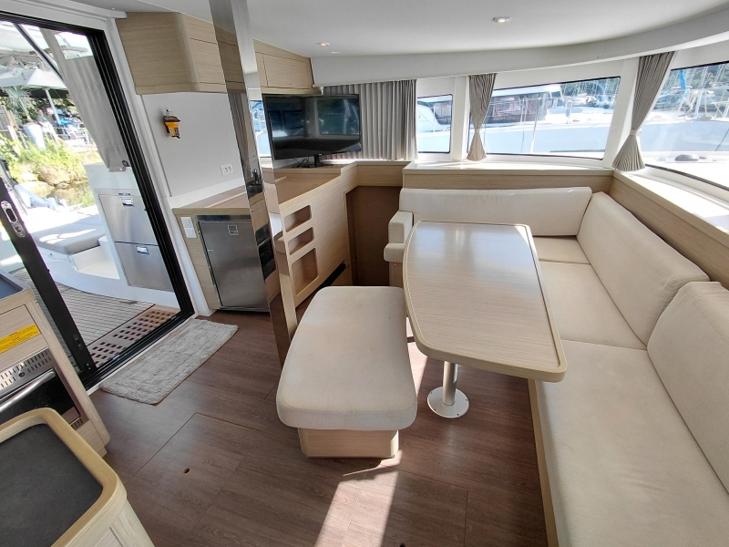 Photo:  Lagoon 42 Gen, A/C, Waterm.