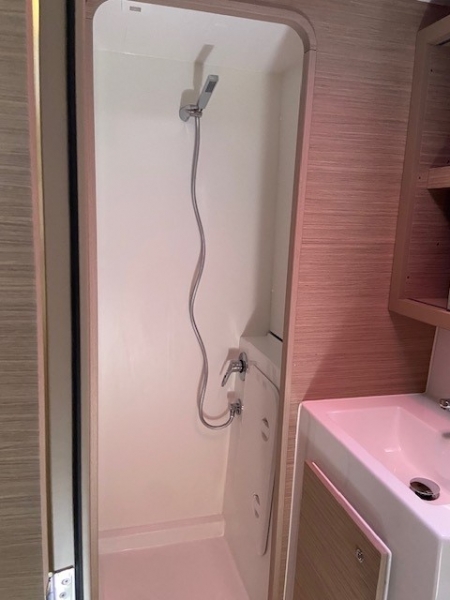 Photo:  Lagoon 42 Gen, A/C, Waterm.