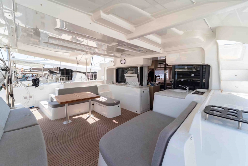 Photo:  Lagoon 46 Gen, A/C, Waterm.