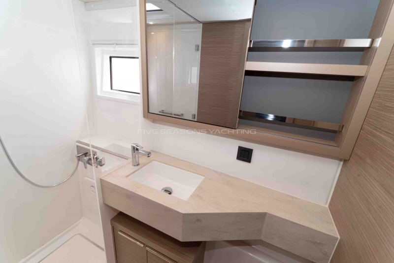 Photo:  Lagoon 46 Gen, A/C, Waterm.
