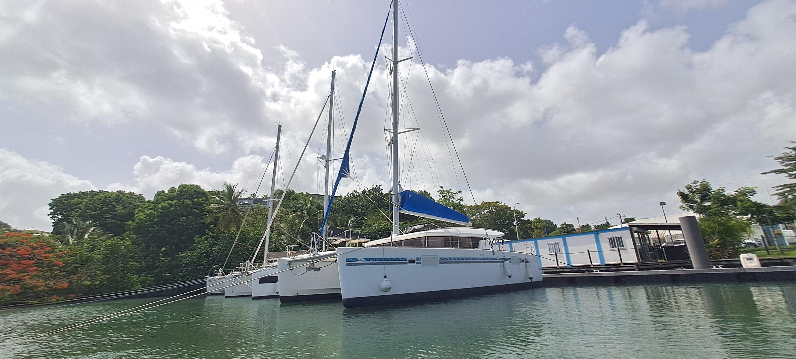 Lagoon 450 S "Belle" @ St. Martin